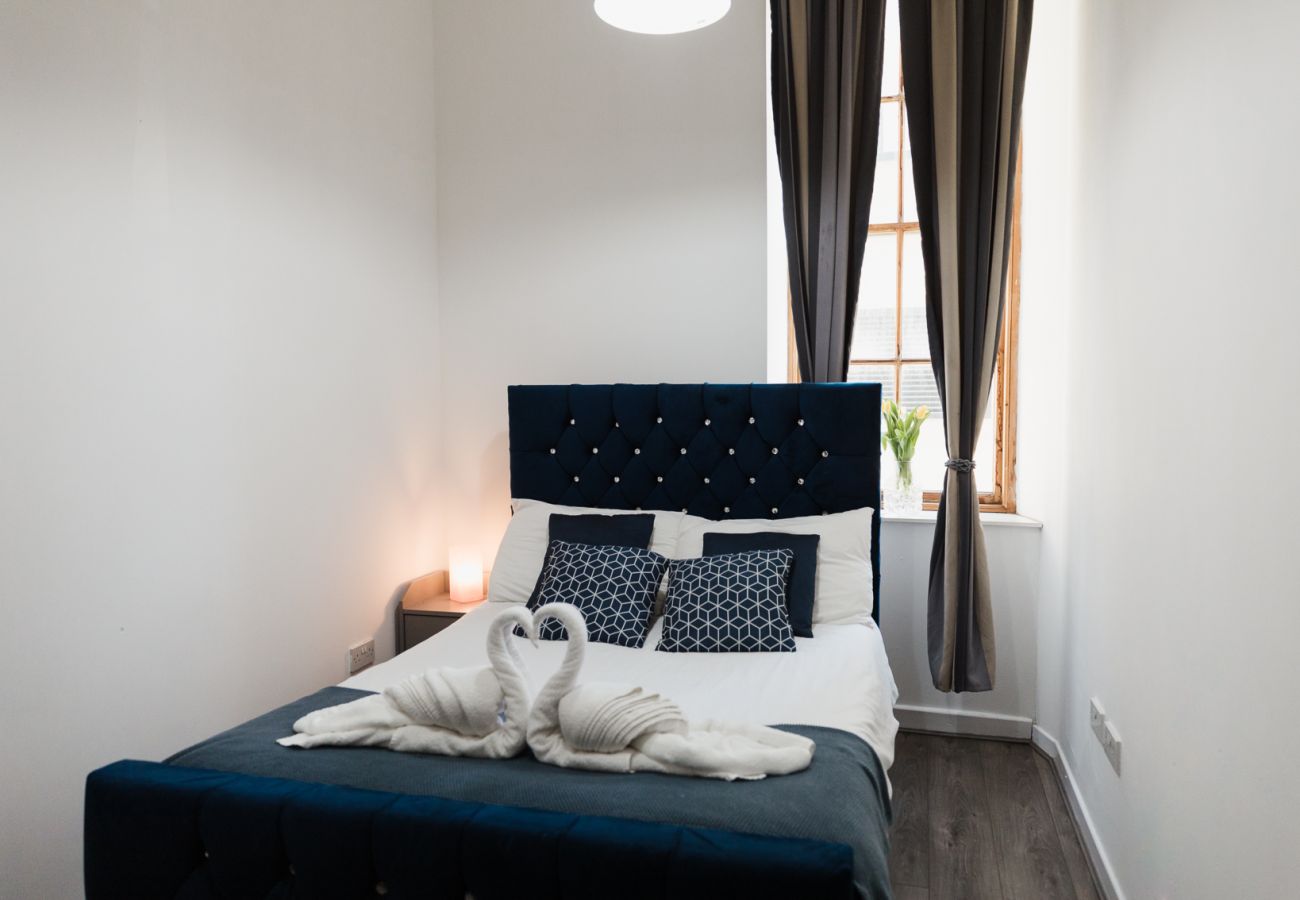 Apartment in Glasgow - Westend SECC & Hydro - Two Bed Apt by City Living Scotland