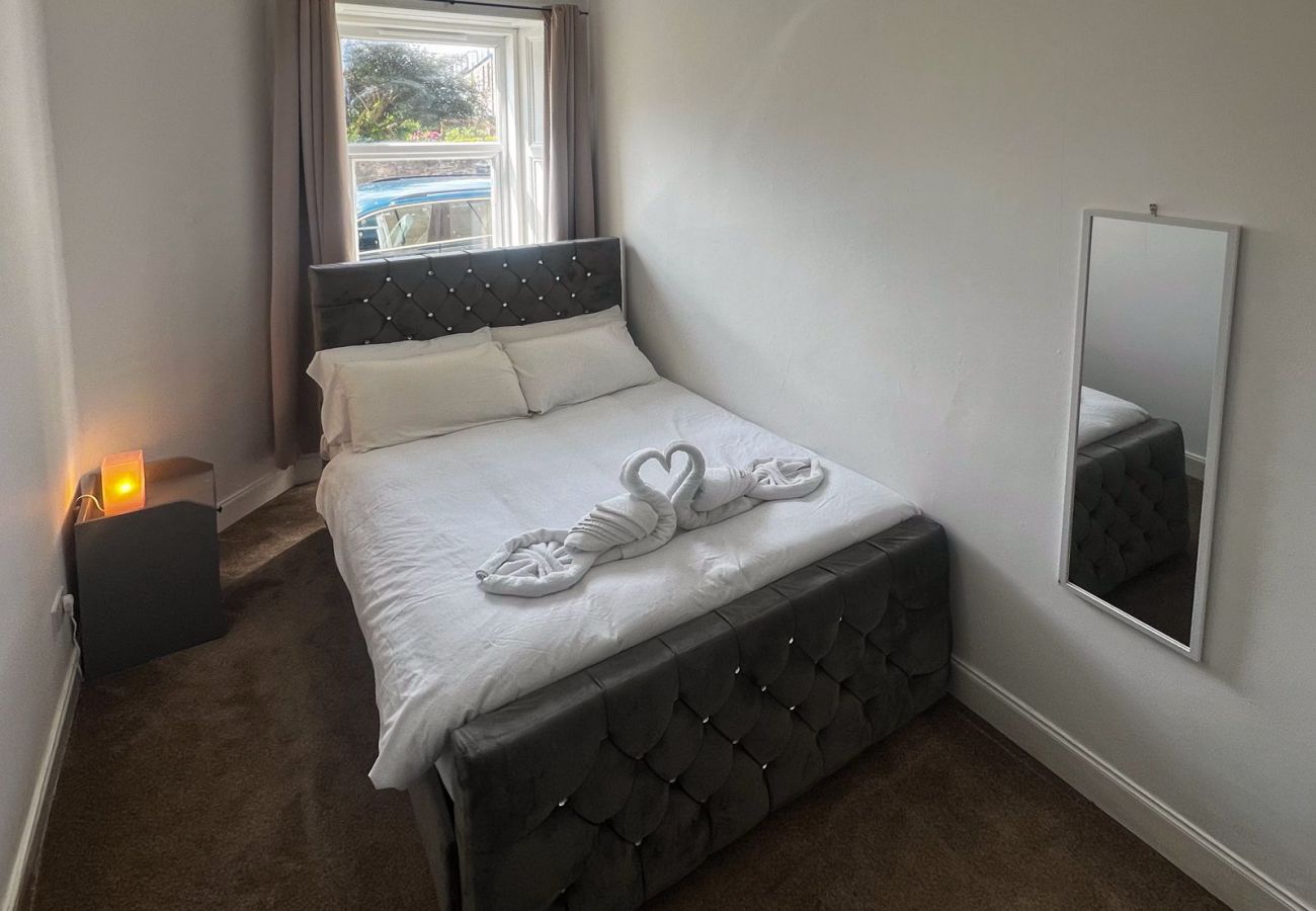 Apartment in Edinburgh - Comfortable 2BR Apt – Leith | Citi Living Scotland
