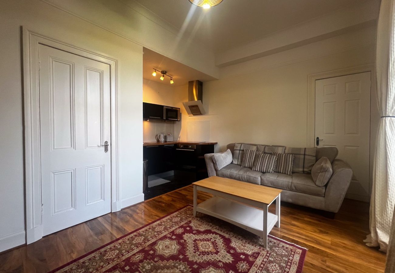 Apartment in Edinburgh - Stylish 2BR Apt – Leith | Citi Living Scotland