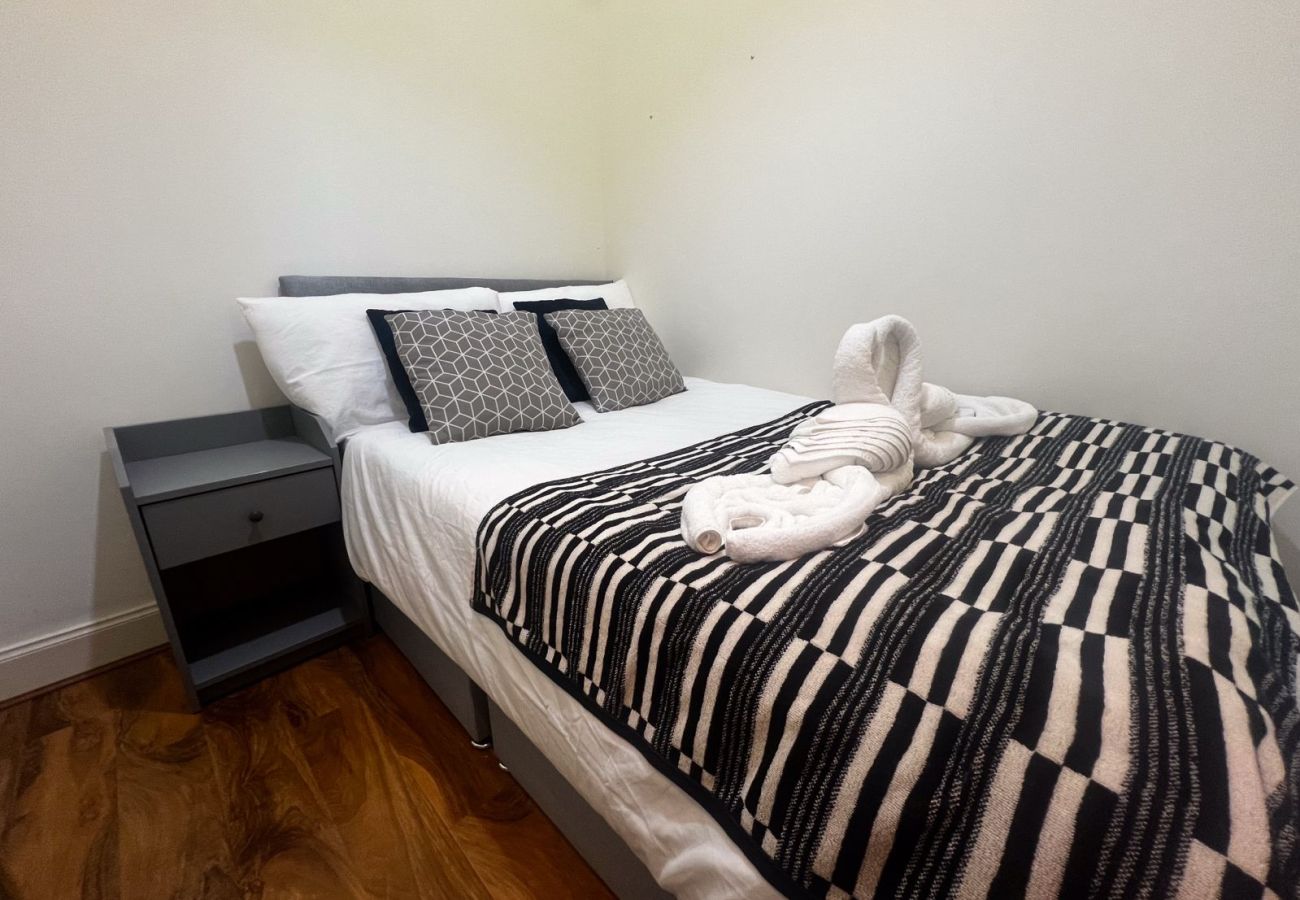 Apartment in Edinburgh - Stylish 2BR Apt – Leith | Citi Living Scotland